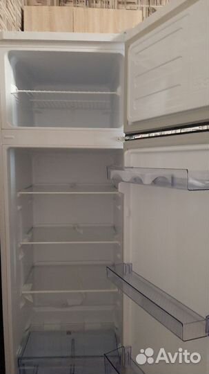 Холодильник beko