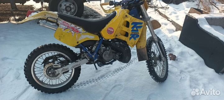 Suzuki ts200r