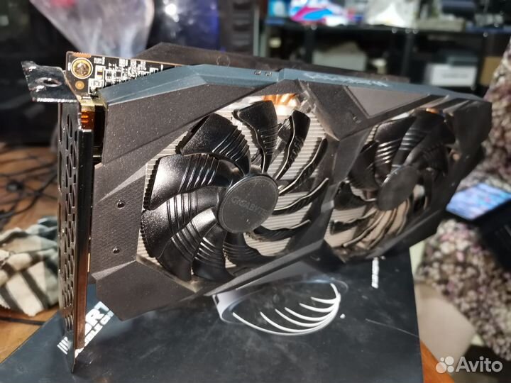 Gigabyte RX 5600XT