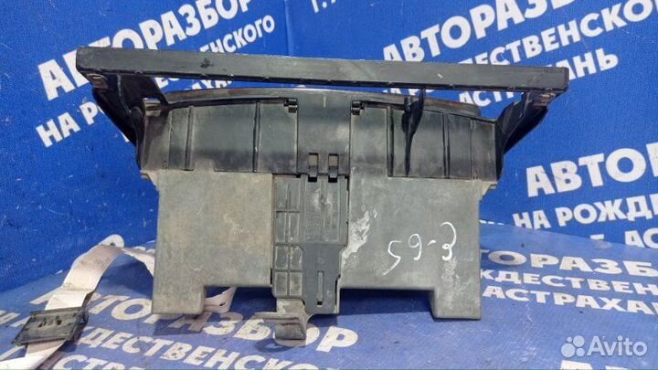 Ящик передней консоли Bmw E65 седан N62B44 2004