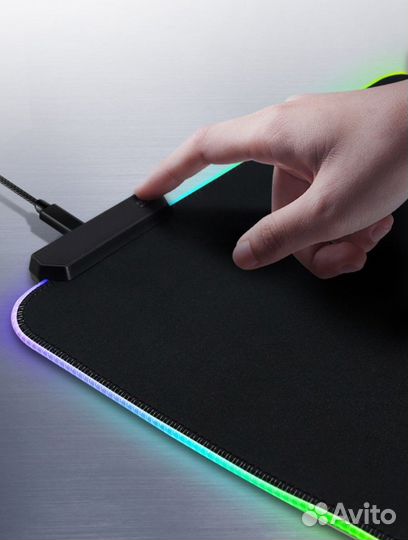 Игровой коврик для мышки с подсветкой новый 80х30