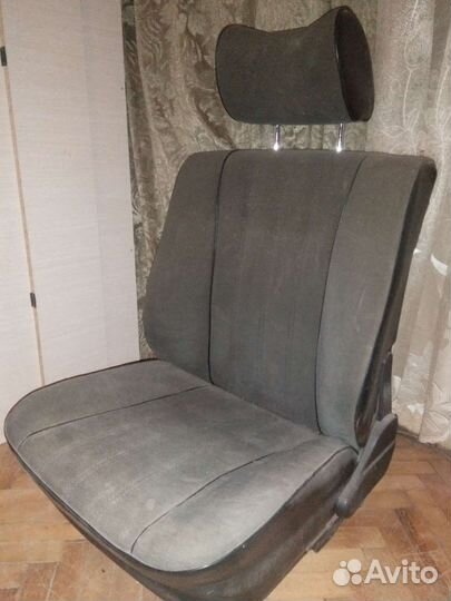 Автомобильное кресло bmw