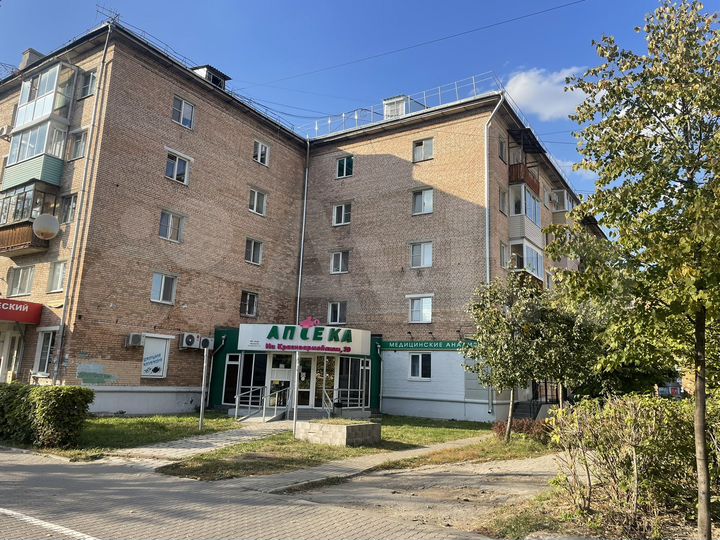 2-к. квартира, 42 м², 5/5 эт.
