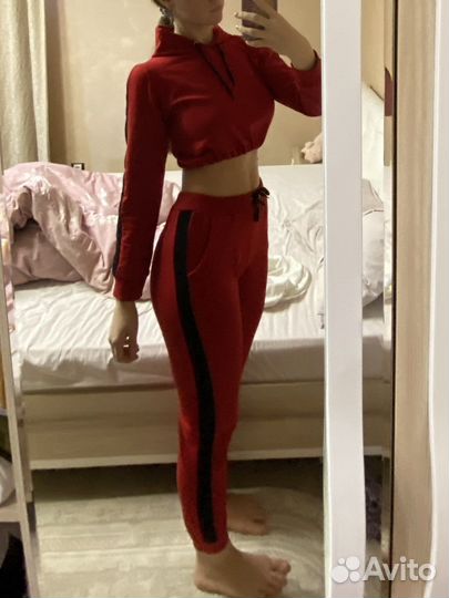 Спортивный костюм женский