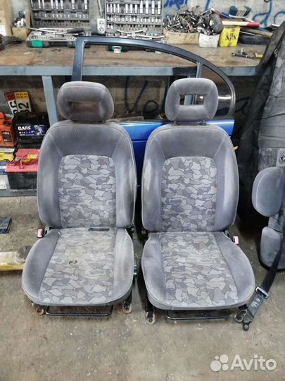 Сиденья Toyota Avensis 1 t22 t220