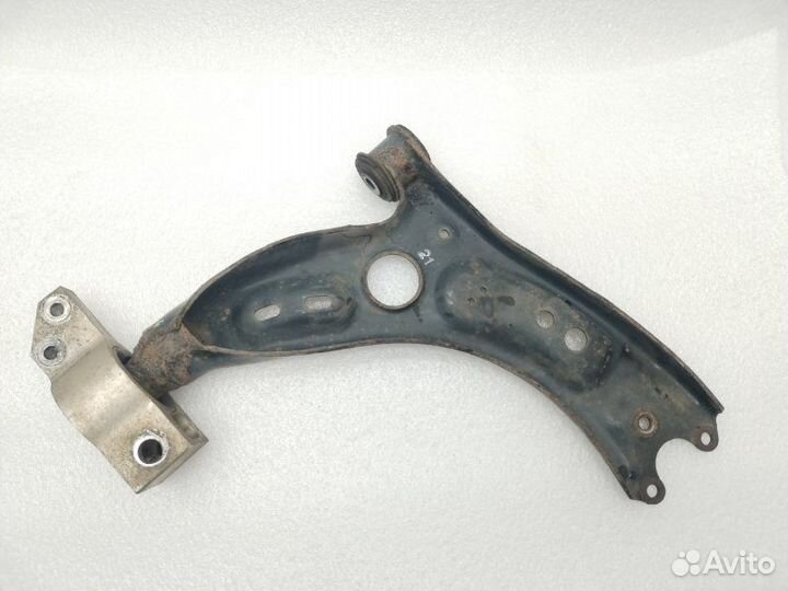 Рычаг подвески передний левый Volkswagen Passat B7