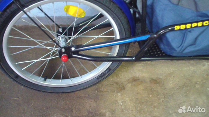 Велоприцеп