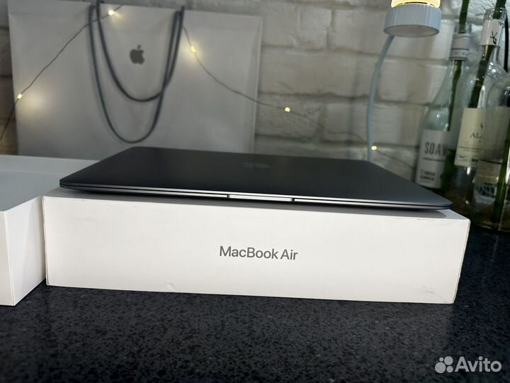 MacBook Air 13 2020 М1/16Gb/256SSD/рст/15ц