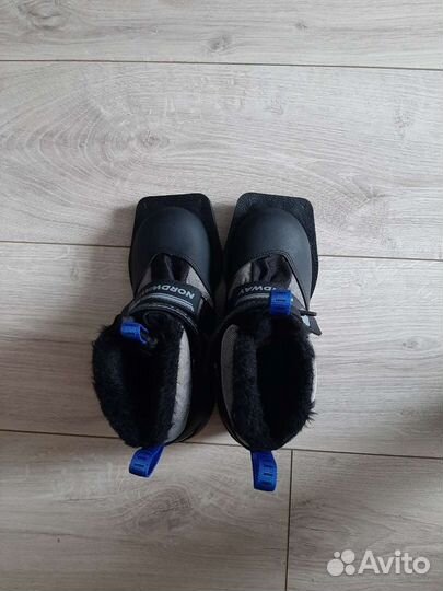 Ботинки лыжные 31и 32 на липунах, 2 пары