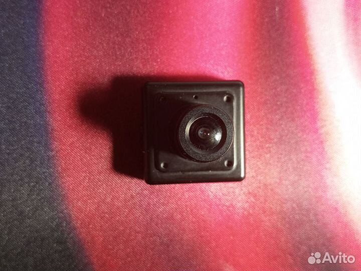 Цветная камера видеонаблюдения