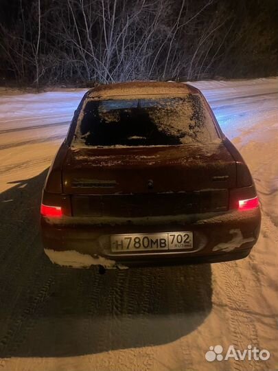 Автомобиль ваз 2110