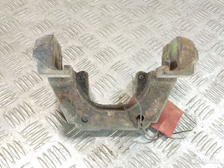 Скоба задняя Bmw 7 f01 2008-2015