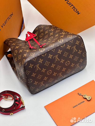 Сумка Louis Vuitton