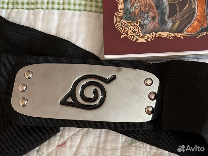 Наруто повязка и книга