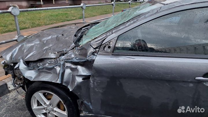 Mitsubishi Lancer 1.8 CVT, 2008, битый, 200 000 км