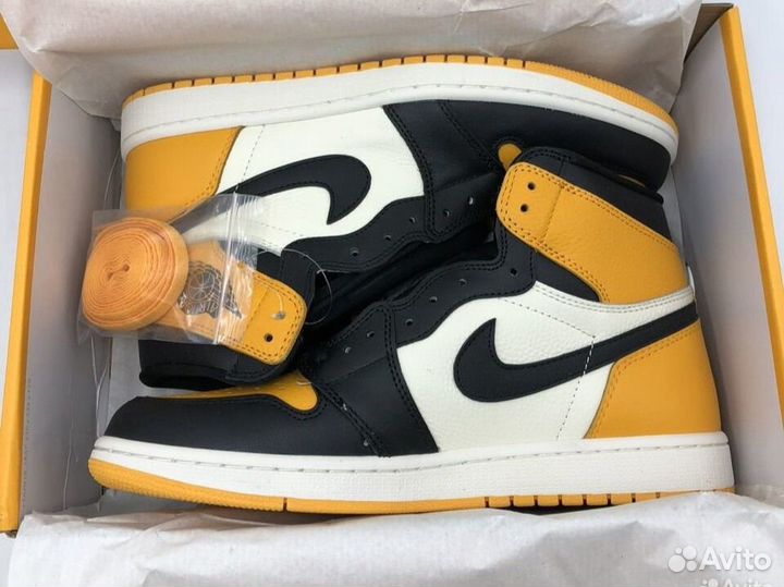 Кроссовки Jordan 1 Retro High OG Taxi / Yellow Toe