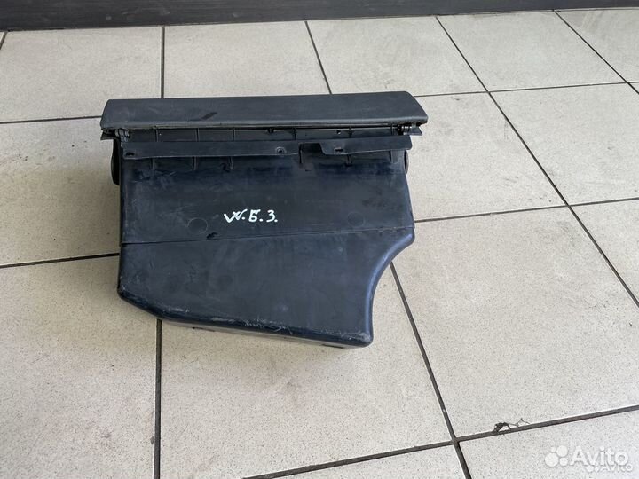 Бардачок VW Passat B3