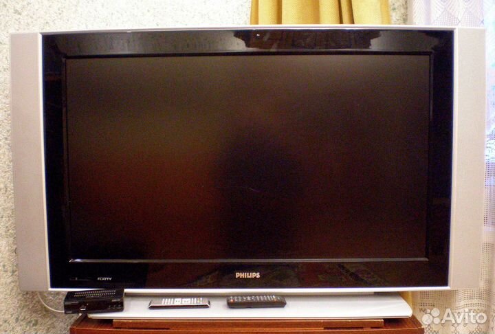 Телевизор Philips 42PF7420/10