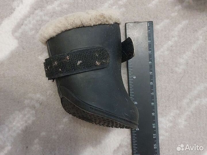 Обувь для средних собак (размер М)