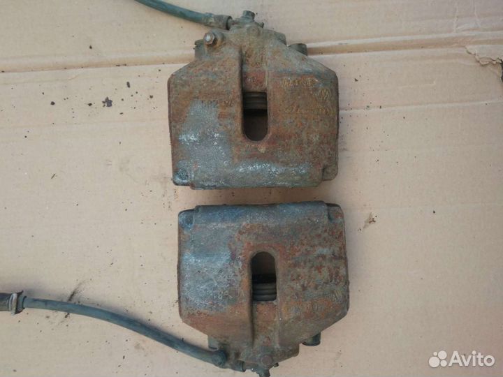 Тормозные суппорты VW Passat B6