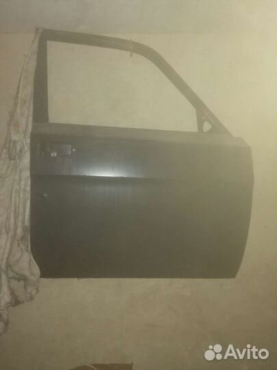 Двери от автомобиля волга 2410