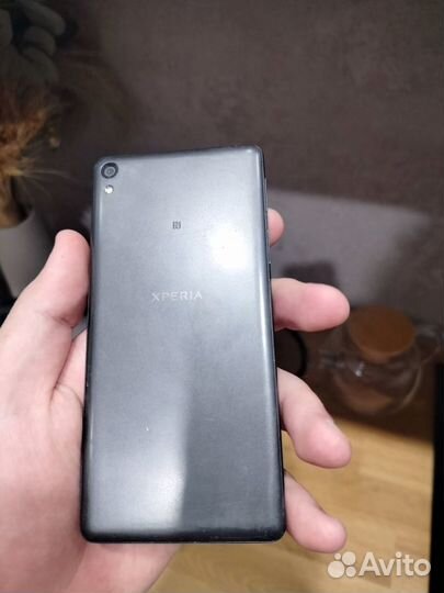 Sony Xperia E5, 16 ГБ