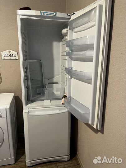 Холодильник бу indesit