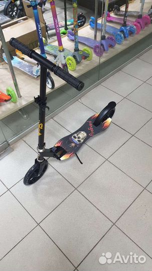 Самокат Fire колеса 200 мм новый