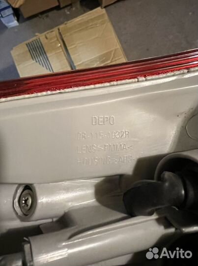 Фонарь задний правый Nissan Teana J32