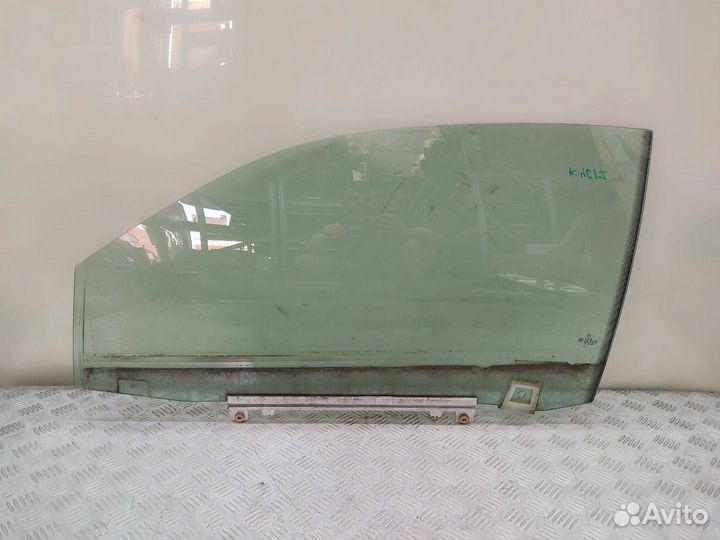 Стекло двери передней левой Mercedes-Benz