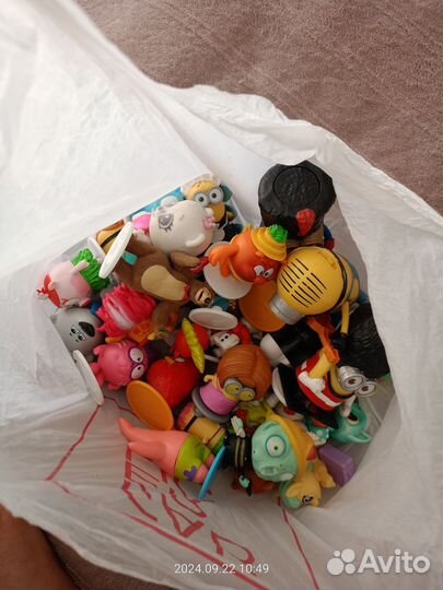 Игрушки киндер, в доставке