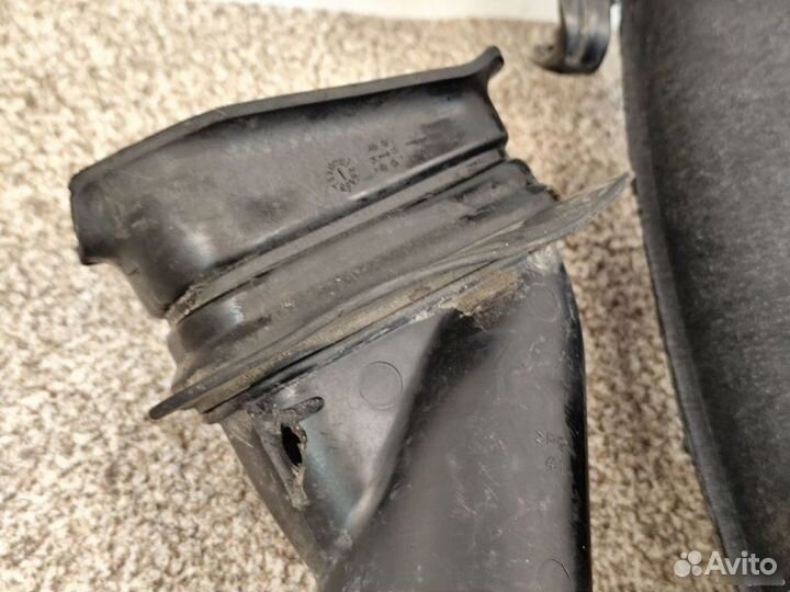 Воздухозаборник Chevrolet Aveo T300