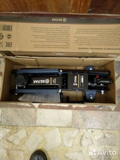 Домкрат подкатной 3т белак