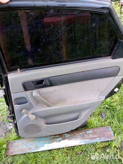 Дверь задняя правая Шевроле Лачетти седан