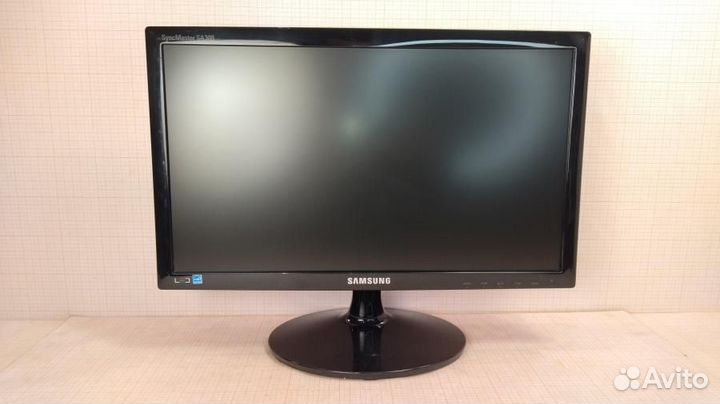 Монитор ЖК samsung S19A300N, б/у