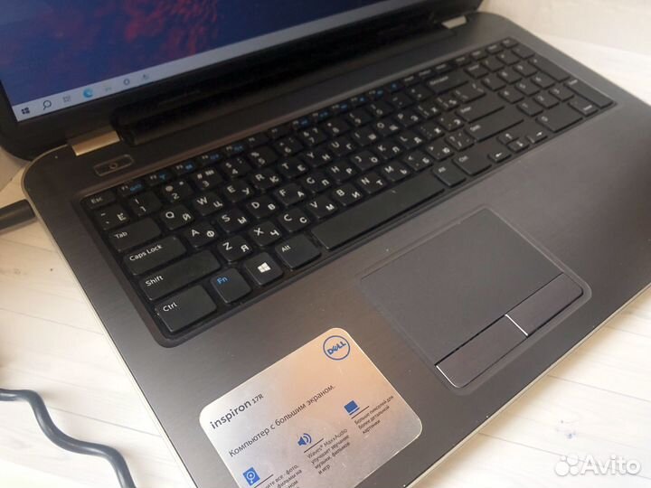 Игровой ноутбук Dell 17.3/i5/2 видеокарты