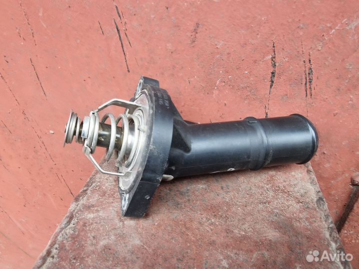 Корпус термостата Ford Focus 2