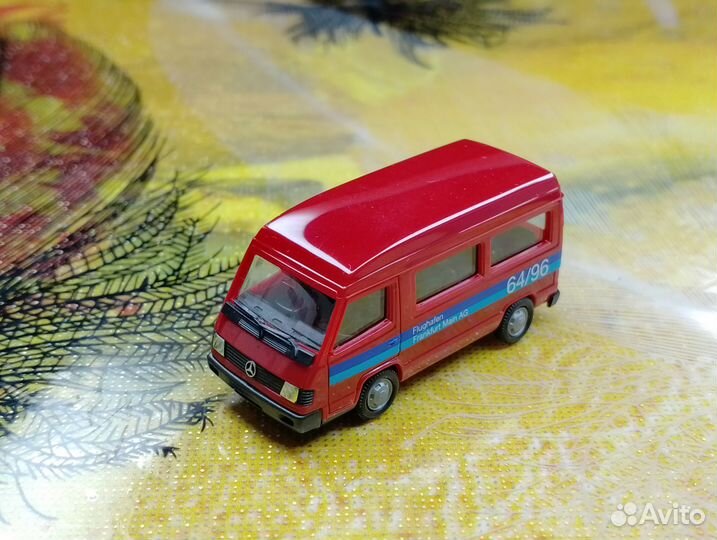 Mercedes Benz 100D Bus (1981-1996)