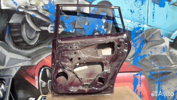 Дверь задняя правая Toyota Verso (AR20)