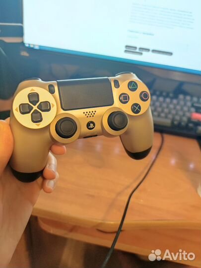 Геймпад sony dualshock 4 gold