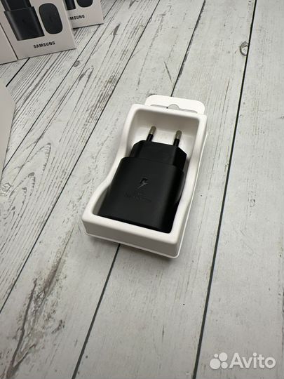 Samsung адаптер 25W (EP-TA800) оригинал новая