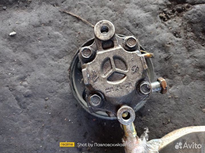 Насос гур Mitsubishi Lancer CK1A 4G13 1997