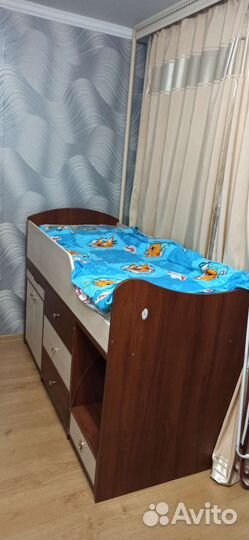 Кровать с лестницей