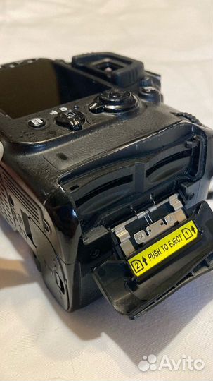 Зеркальный фотоаппарат nikon d610