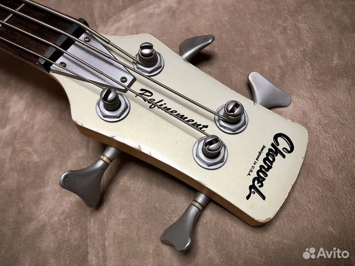 Бас-гитара Charvel Refinement bass