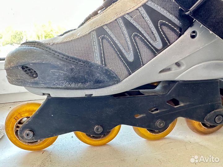 Pоликовые коньки Larsen