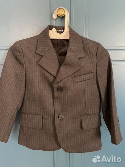 Костюм тройка