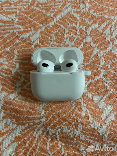 Беспроводные наушники apple airpods 3