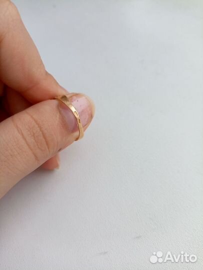 Золотая кольцо 585
