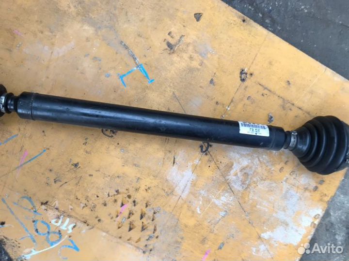 Привод передний правый Volkswagen Passat B6 2006